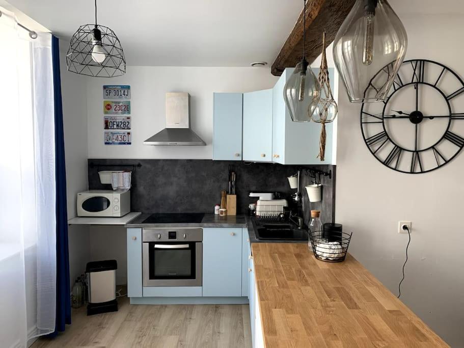 Superbe Duplex Centre-Ville Avec Parking Gratuit Auxerre Dış mekan fotoğraf
